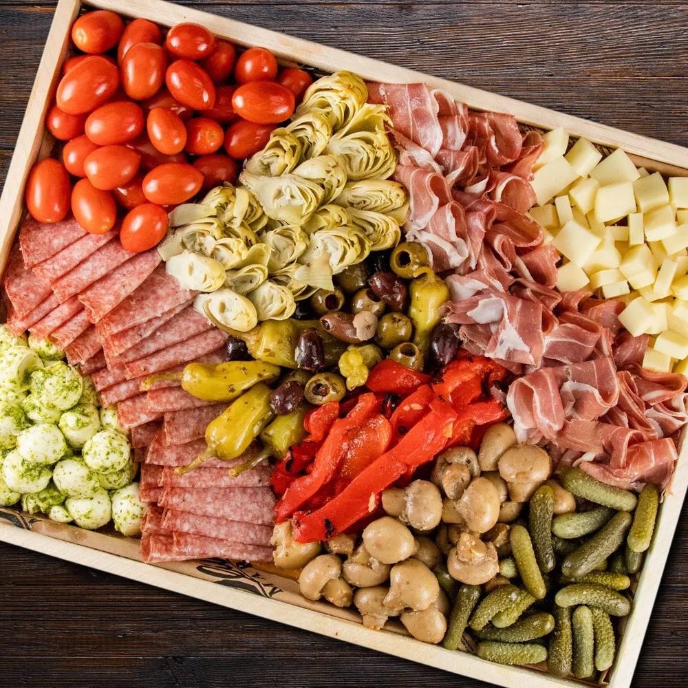 Antipasto salad tray