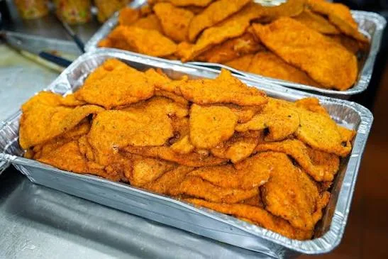 Fried chicken cutlets tray