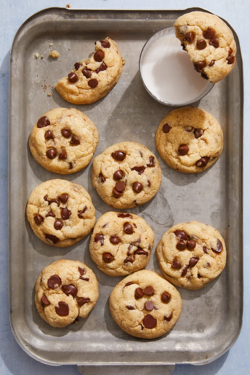 Chocolate chip cookies tray